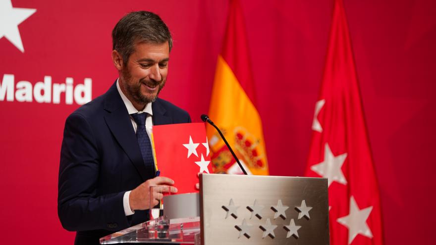 Texto Alternativo: La Comunidad de Madrid reduce un 26% las viceconsejerías, elimina dos direcciones generales y extingue la empresa pública Madrid Activa