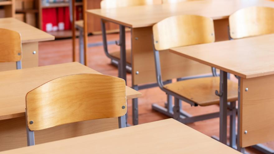 Texto Alternativo: La Comunidad de Madrid aumenta casi un 90% su inversión en mobiliario para los centros educativos públicos