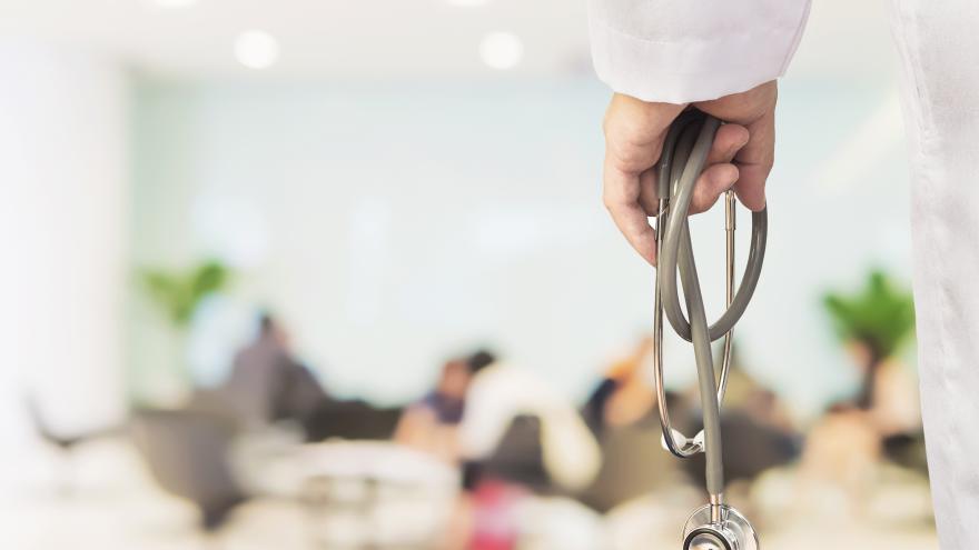 Texto Alternativo: La Comunidad de Madrid crea un grupo de trabajo que elaborará un protocolo de atención sanitaria a las víctimas de violencia sexual infantil