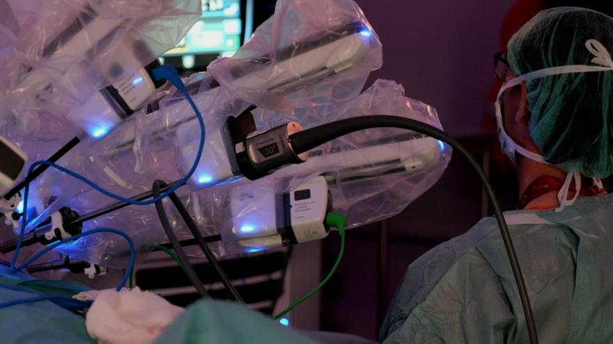 Texto Alternativo: El Hospital Gregorio Marañón inicia las intervenciones con robótica en cirugías torácicas