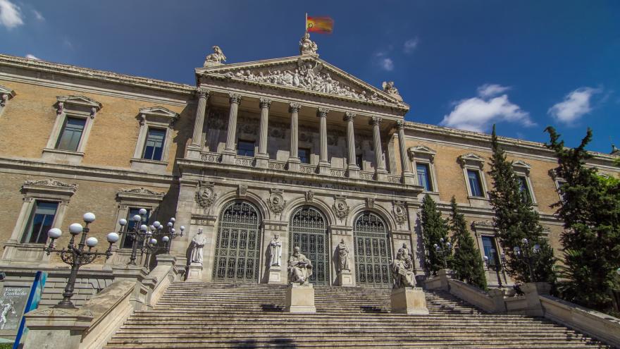Texto Alternativo: La Comunidad insta al Gobierno central a que aplique “lo antes posible” las dos horas más de iluminación de edificios de interés turístico