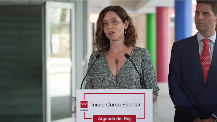 Texto Alternativo: Díaz Ayuso pone en marcha dos planes para combatir el fracaso escolar centrados en la libertad, la calidad educativa y la atención a alumnos con necesidades especiales