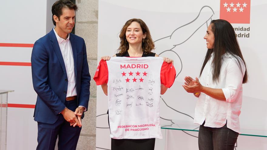 Texto Alternativo: Díaz Ayuso anuncia la próxima remodelación del Centro de Tecnificación de Piragüismo de Aranjuez