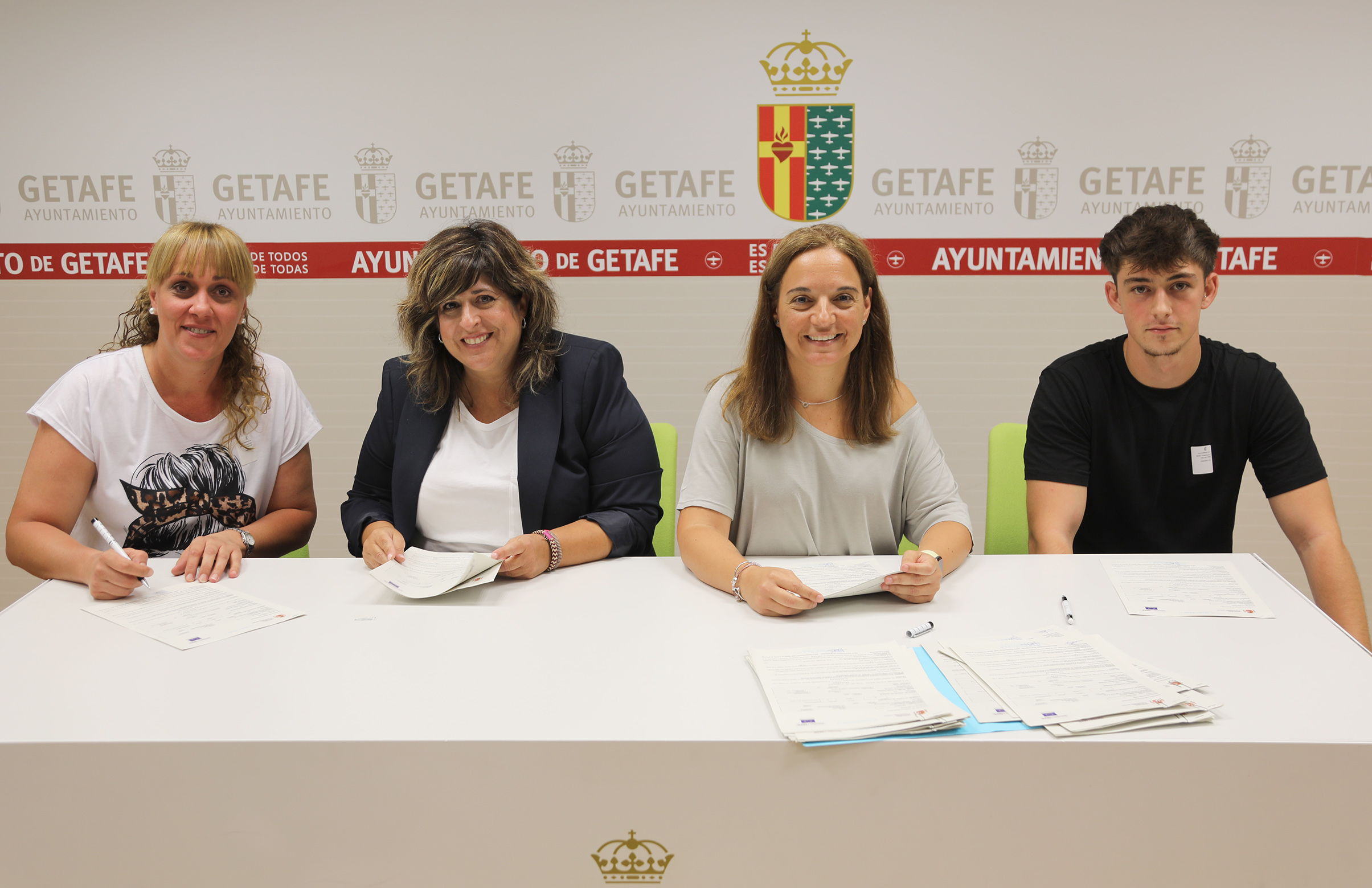 Texto Alternativo: La Empresa Municipal de Limpieza de Getafe, LYMA, hace indefinidos a otros 18 trabajadores
