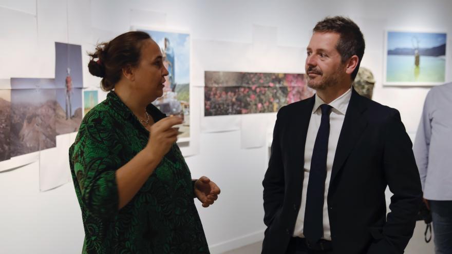 Texto Alternativo: La Comunidad de Madrid dedica una exposición a la fotoperiodista Cristina de Middel con el foco en guerras y migraciones