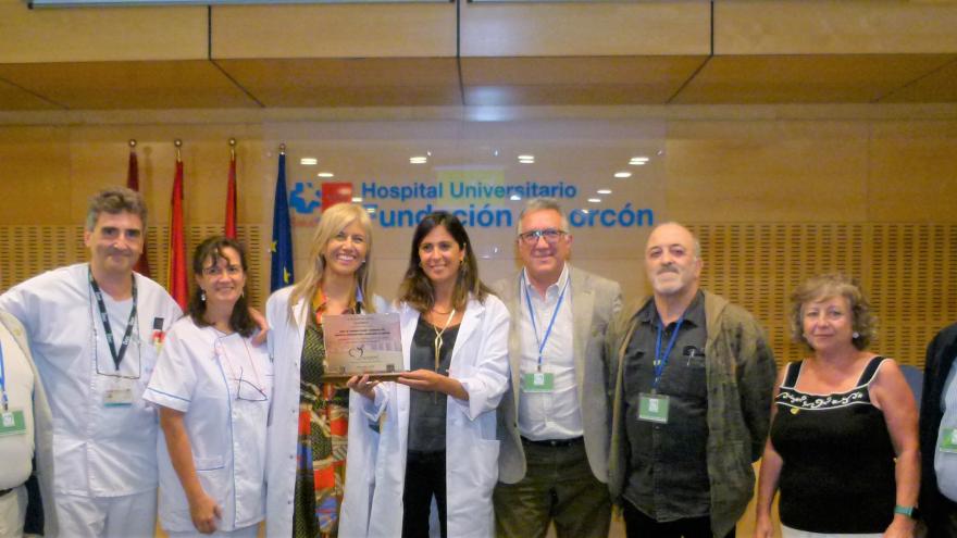 Texto Alternativo: La Unidad de Rehabilitación Cardíaca del Hospital Fundación Alcorcón, premiada por una asociación de pacientes