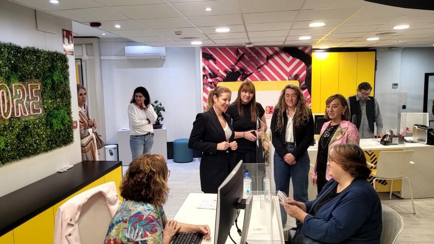 Texto Alternativo: La Comunidad de Madrid aumenta en lo que va de año casi un 8% el número de usuarios del Carné Joven