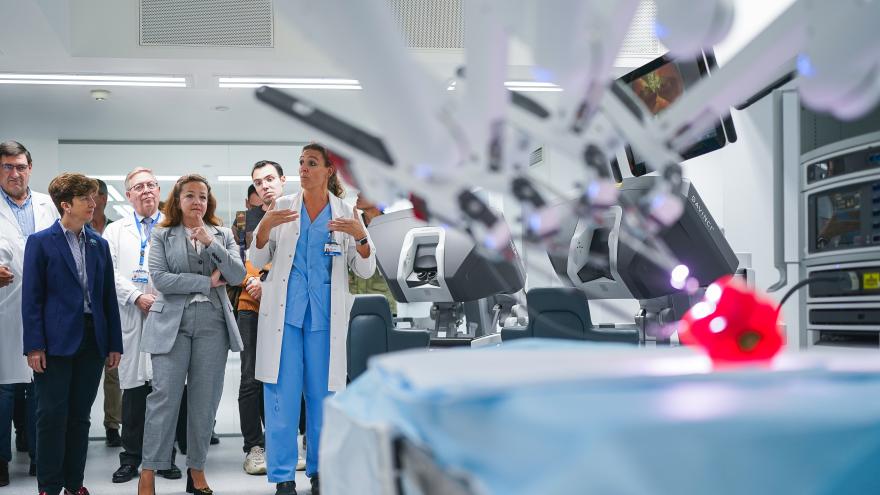 Texto Alternativo: La Comunidad de Madrid incrementa un 140% los hospitales públicos con alta tecnología robótica para intervenciones quirúrgicas