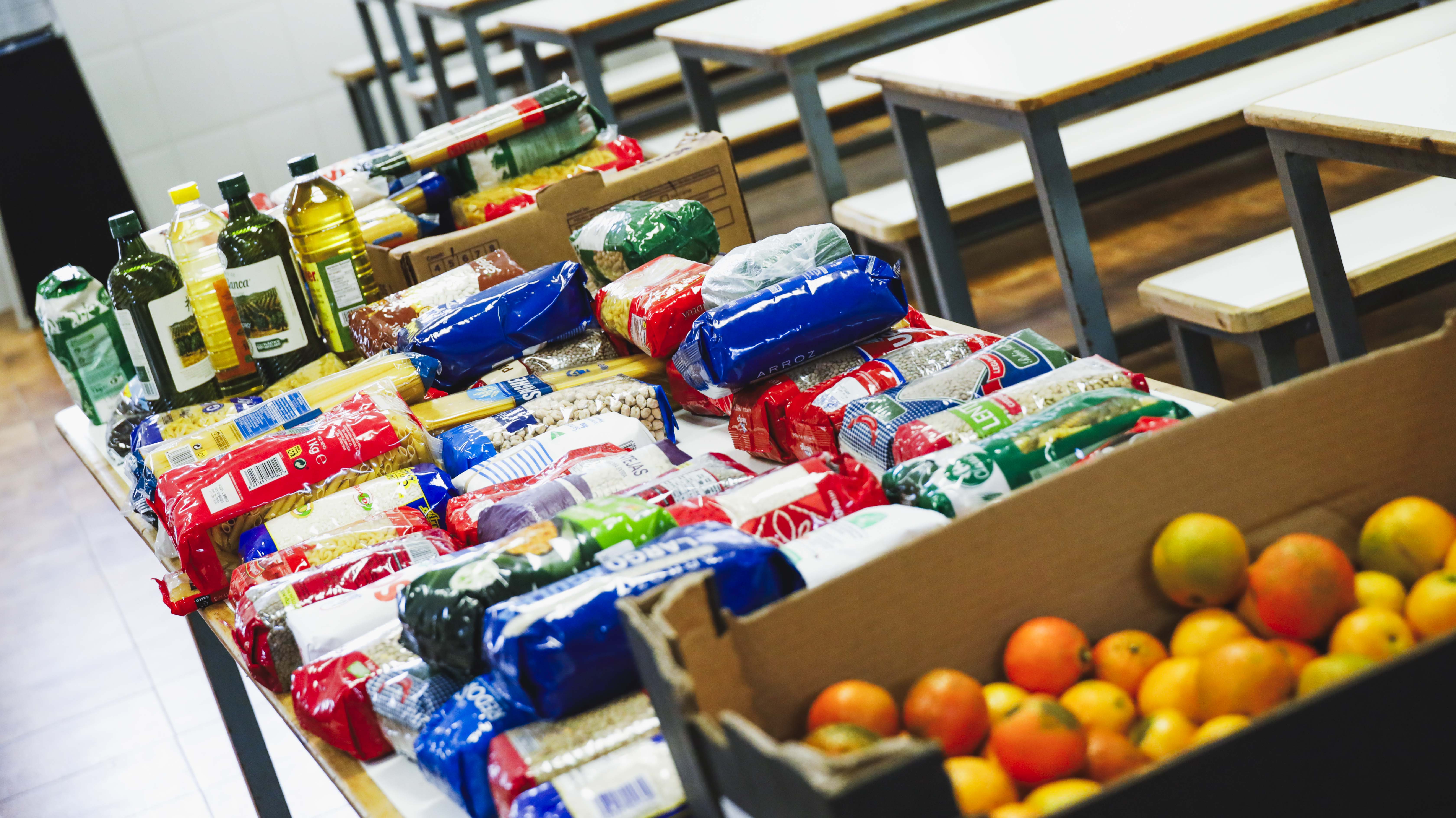 Texto Alternativo: El Pasaje del Terror Solidario de Móstoles logra recoger más de 350 kilos de alimentos no perecederos