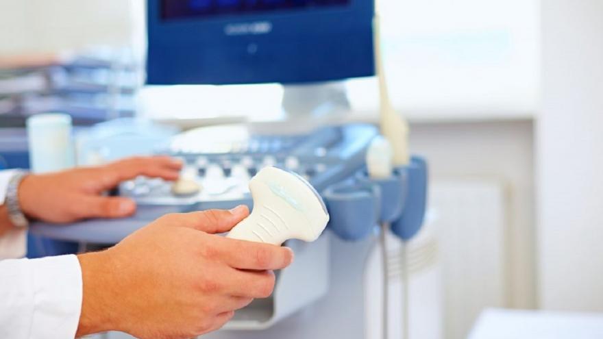 Texto Alternativo: El Hospital Universitario de Fuenlabrada forma a profesionales en ecografía urológica