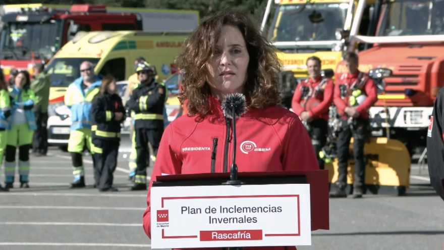 Texto Alternativo: Díaz Ayuso el Gobierno de la Comunidad de Madrid presenta el Plan de Inclemencias Invernales con casi 6.000 efectivos, 767 vehículos y nuevas estaciones meteorológicas y cámaras de vigilancia