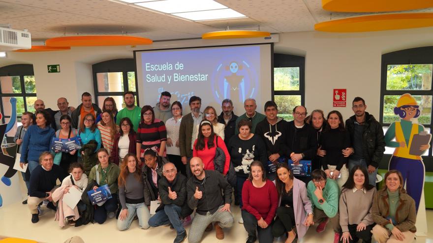 Texto Alternativo: El IRSST celebra la entrega de diplomas de la Escuela de Salud y Bienestar para personas con discapacidad intelectual