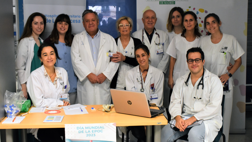 Texto Alternativo: El Hospital de La Princesa realiza pruebas respiratorias a sus usuarios en el Día Mundial de la EPOC