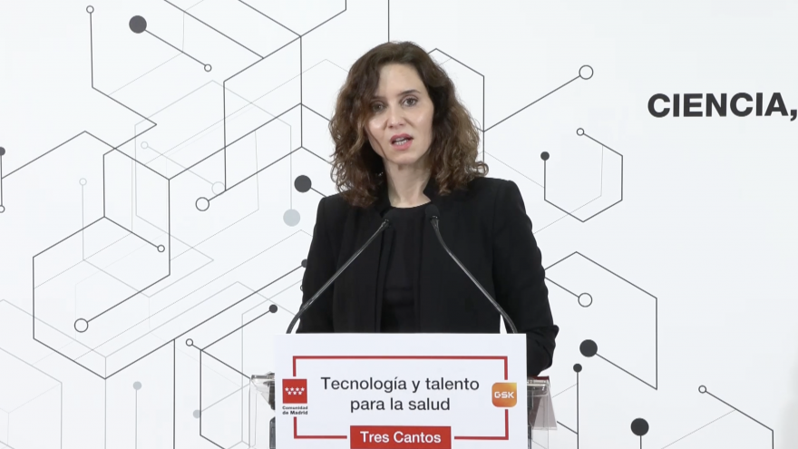 Texto Alternativo: Díaz Ayuso reitera al Gobierno central que reduzca los plazos de llegada de nuevos medicamentos a España