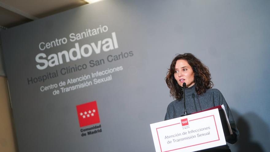 Texto Alternativo: Díaz Ayuso anuncia dos nuevos centros públicos sanitarios especializados en infecciones de transmisión sexual en Alcorcón y Chamberí