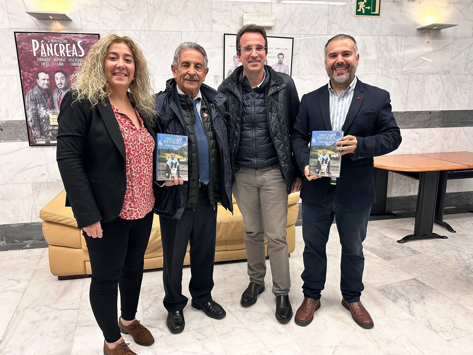 Texto Alternativo: Miguel Ángel Revilla elige Leganés para compartir una tarde de conversación y libros