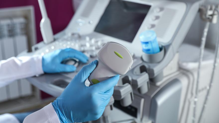 Texto Alternativo: La Comunidad de Madrid compra 223 nuevos ecógrafos para sus centros de salud que incluyen Inteligencia Artificial