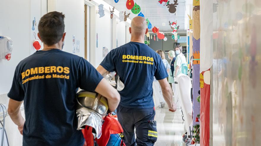 Texto Alternativo: El Hospital Gregorio Marañón se llena de ilusión para celebrar la Navidad con los pacientes y sus familiares