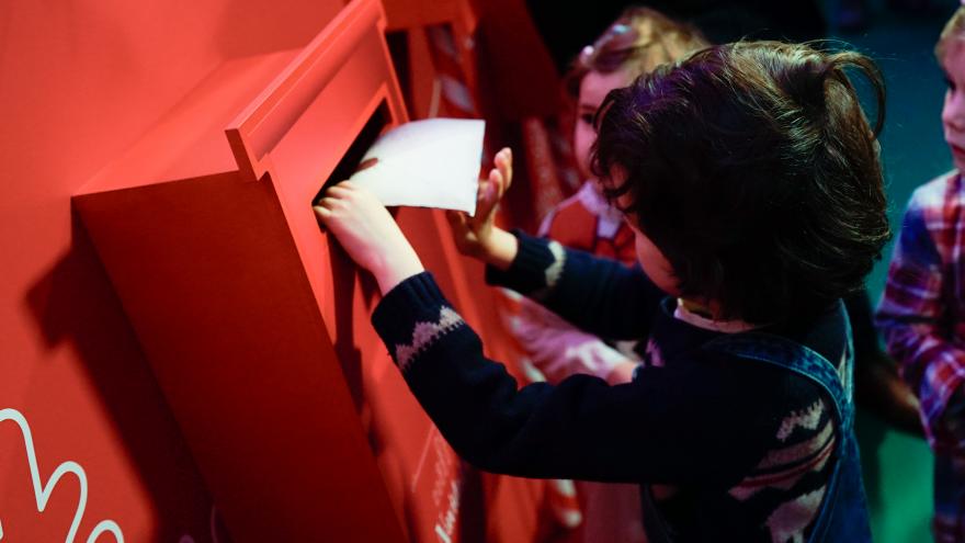Texto Alternativo: Casi 700 niños han pedido ya sus deseos a Sus Majestades de Oriente a través del servicio 012 Reyes Magos de la Comunidad de Madrid
