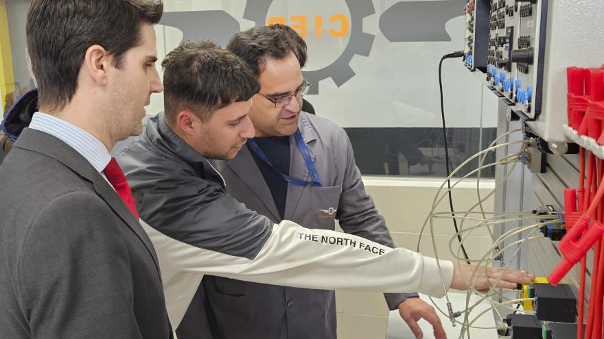 Texto Alternativo: Más del 70% de los alumnos de FP en la Comunidad de Madrid encuentra empleo el primer año tras finalizar sus estudios