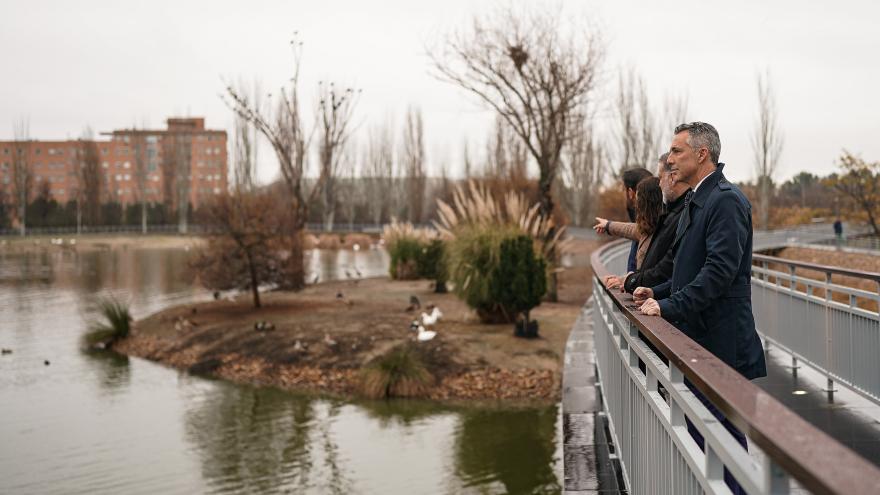 Texto Alternativo: La Comunidad de Madrid renueva el Parque Forestal de Valdebernardo con la plantación de 10.000 nuevos árboles