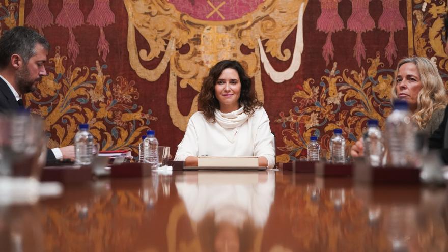 Texto Alternativo: Díaz Ayuso reclama de nuevo al Gobierno central la convocatoria urgente de la Conferencia de Presidentes