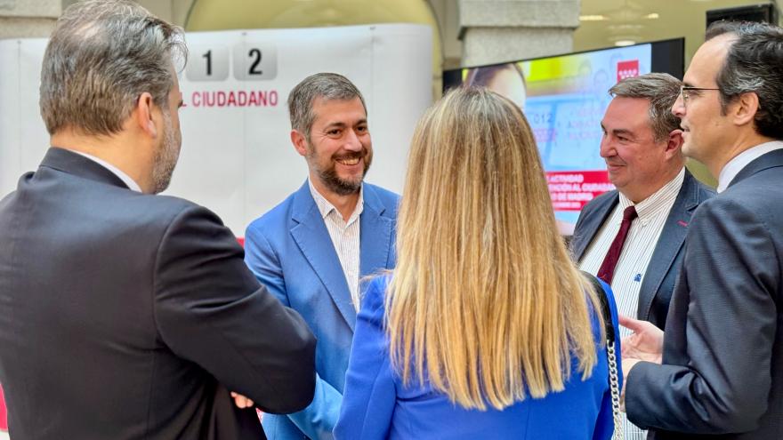 Texto Alternativo: La Comunidad de Madrid rebasó en 2023 por primera vez los ocho millones de consultas en sus servicios de atención al ciudadano