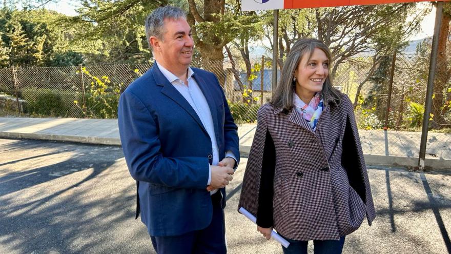 Texto Alternativo: La Comunidad de Madrid mejora la pavimentación de aceras y calzadas en diez calles de San Lorenzo de El Escorial