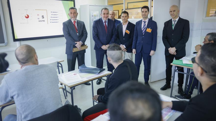 Texto Alternativo: La Comunidad de Madrid atiende las necesidades educativas de más de 1.850 internos en complejos penitenciarios de la región