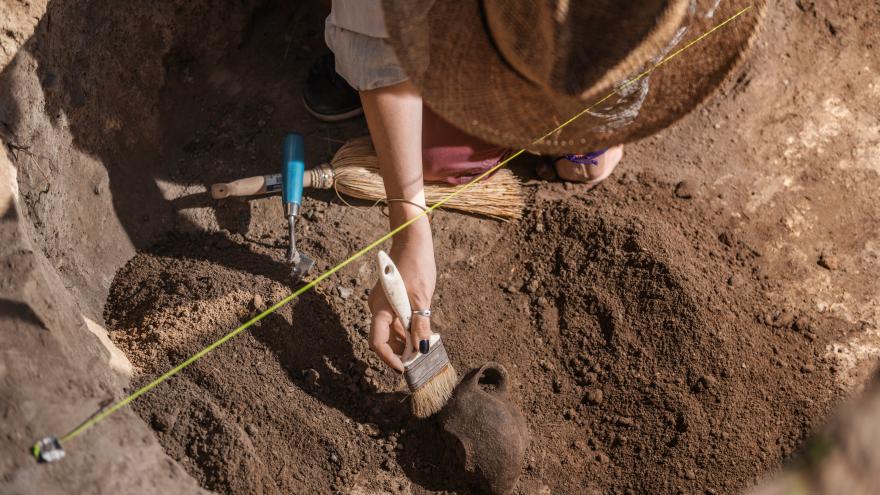 Texto Alternativo: La Comunidad de Madrid celebra el Día internacional de la mujer y la niña en la ciencia con el testimonio de doctoras en Arqueología