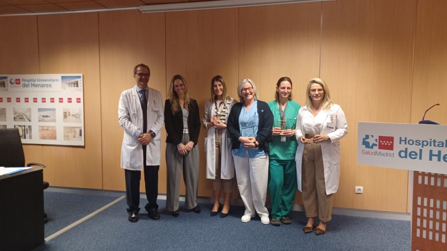 Texto Alternativo: La Comunidad de Madrid reconoce la labor de los profesionales del Hospital público Universitario del Henares en su XVI aniversario