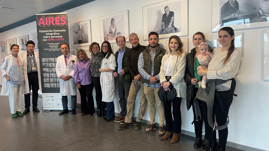 Texto Alternativo: El Hospital Puerta de Hierro alberga la exposición fotográfica itinerante 'AIRES'