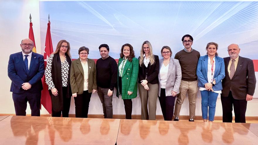 Texto Alternativo: La Comunidad de Madrid contará con las sociedades científicas expertas en Atención Primaria para mejorar el servicio público en los centros de salud