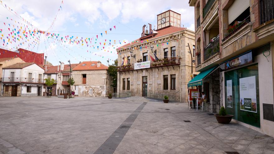 Texto Alternativo: La Comunidad de Madrid recopila más de 6.000 imágenes para conocer la evolución de las plazas de sus municipios