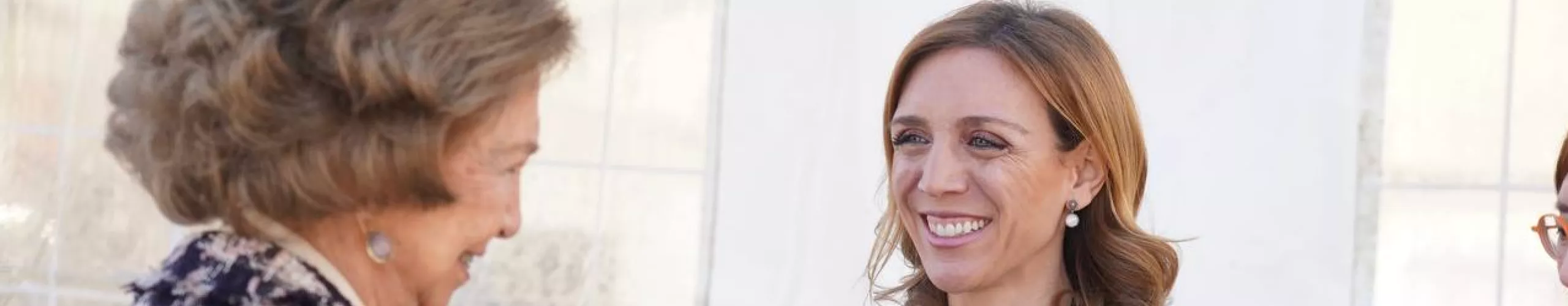 Texto Alternativo: Alcorcón inaugura, con la presencia de S.M. la Reina Doña Sofía, el centro de diálisis Los Llanos III y acoge la presentación de la Plataforma ‘Salud Renal siempre’