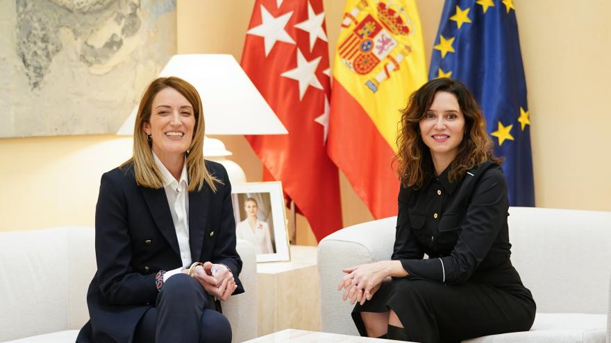 Texto Alternativo: Díaz Ayuso aborda con la presidenta del Parlamento Europeo la situación política de cara a las próximas elecciones europeas de junio