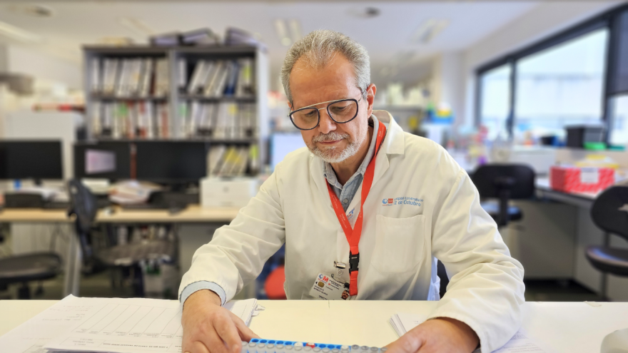 Texto Alternativo: El Hospital 12 de Octubre y la Universidad Complutense de Madrid participan en una investigación internacional que muestra el primer mapa de calor de un glóbulo rojo