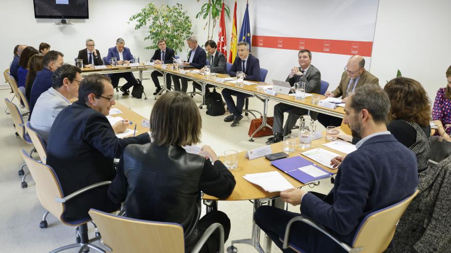 Texto Alternativo: La Comunidad de Madrid invierte 110 millones en realojos de la Cañada Real Galiana y crea una Mesa por el Empleo para mejorar la inclusión social