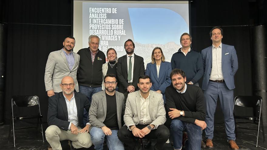 Texto Alternativo: La Comunidad de Madrid celebra un encuentro entre municipios de la Sierra Norte para promover proyectos de desarrollo local