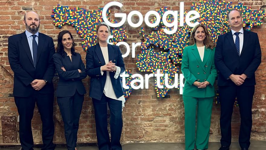 Texto Alternativo: La Comunidad de Madrid lidera el empleo tecnológico en España y es la segunda región de la Unión Europea