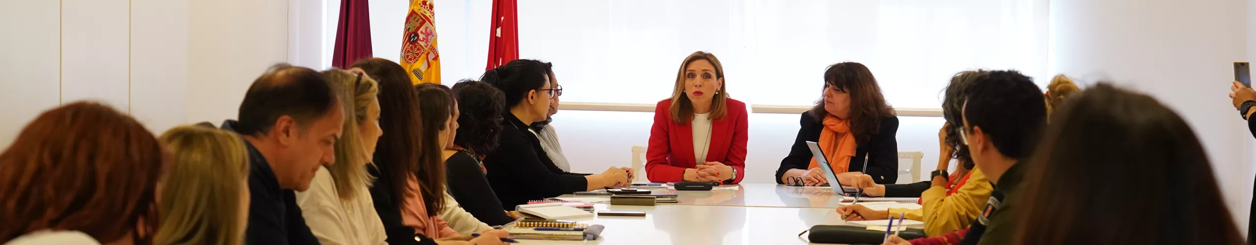 Texto Alternativo: Alcorcón constituye la Mesa del Buentrato para garantizar los derechos de los niños, niñas y adolescentes frente a cualquier tipo de violencia