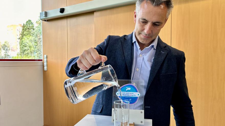Texto Alternativo: La Comunidad estrena una web que anima a los madrileños a consumir agua del grifo
