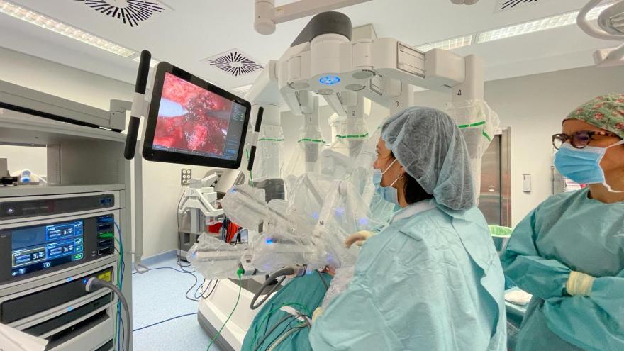 Texto Alternativo: El Hospital Puerta de Hierro incorpora la cirugía robótica a su cartera de servicios
