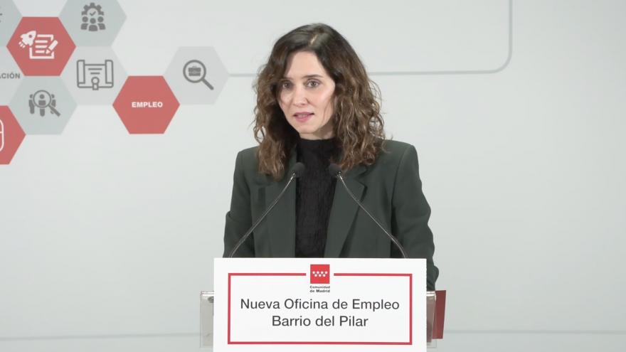 Texto Alternativo: Díaz Ayuso anuncia un nuevo modelo de productividad por objetivos para el personal de las Oficinas de Empleo