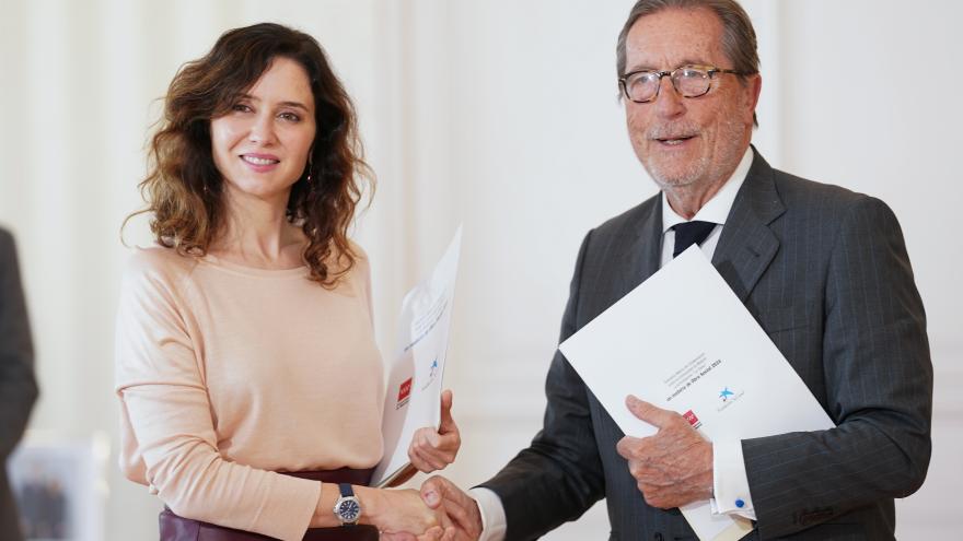 Texto Alternativo: La Comunidad de Madrid y la Fundación ‘la Caixa’ acuerdan 70 millones de inversión para actuaciones sociales