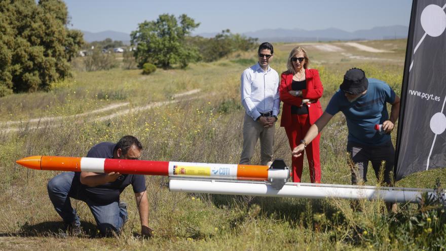 Texto Alternativo: La Comunidad de Madrid reúne a un centenar de equipos escolares en la III edición CanSat de minisatélites