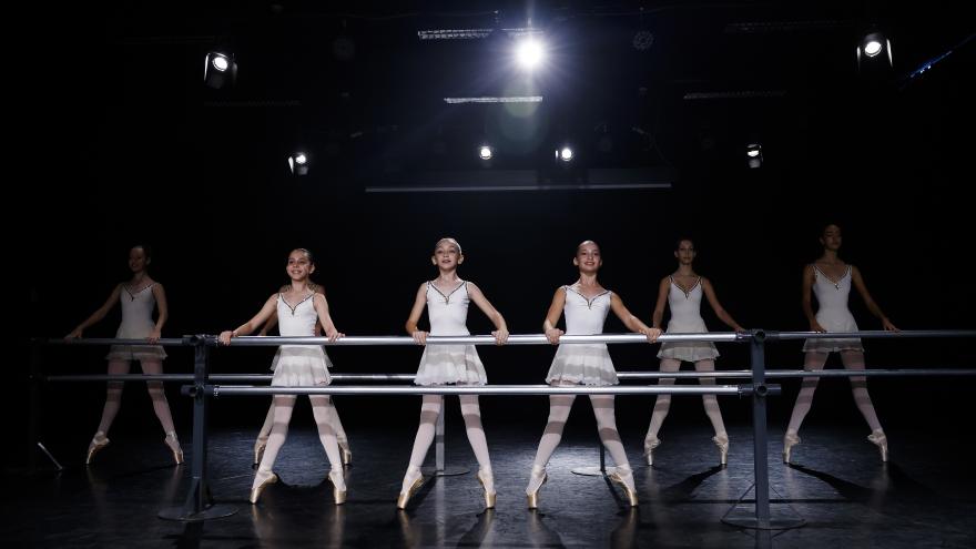 Texto Alternativo: La Comunidad de Madrid convertirá la Puerta del Sol en un gran estudio de baile gratuito al aire libre para celebrar la 34ª edición de Madrid en Danza