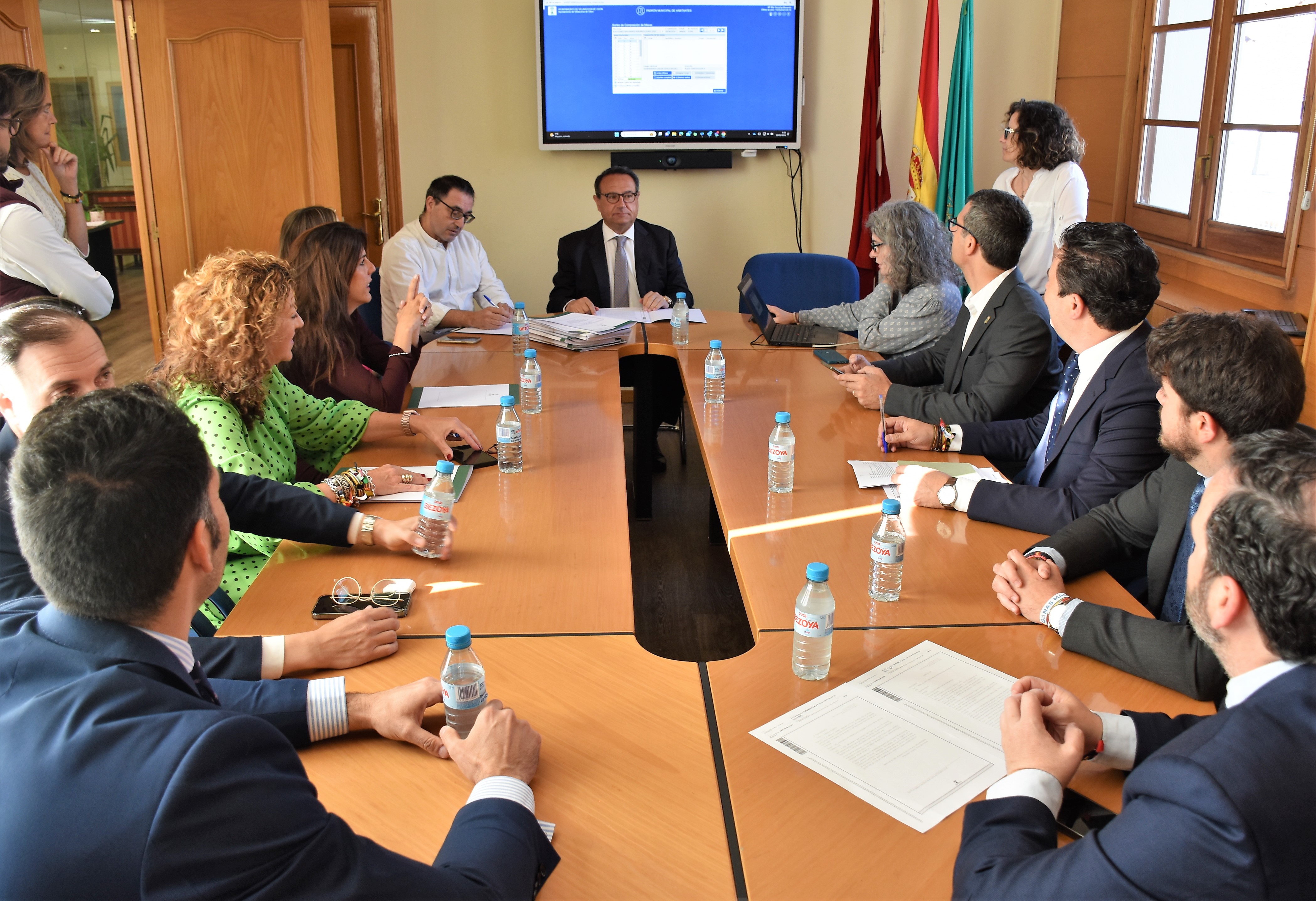Texto Alternativo: Celebrado el sorteo para la designación de los miembros que compondrán las mesas electorales en los comicios del 9 de junio