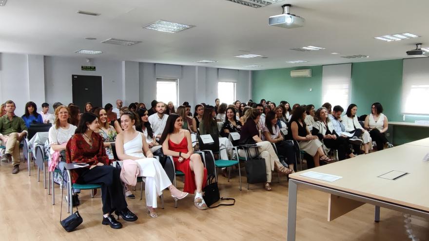 Texto Alternativo: Las EIR formadas en Atención Primaria finalizan su residencia en las unidades docentes de la Comunidad de Madrid