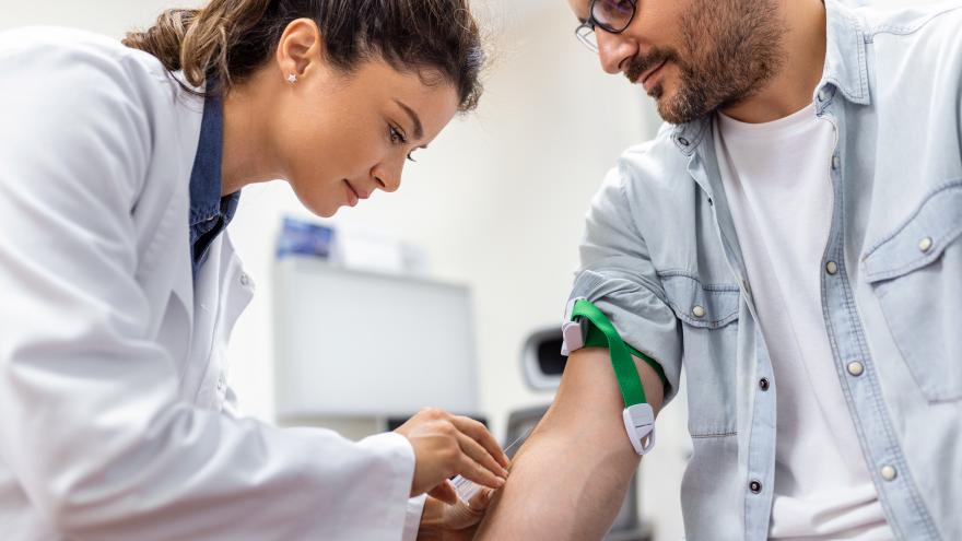 Texto Alternativo: Enfermeras del Hospital Universitario Cruz Roja participan en el Congreso Nacional de Accesos Vasculares